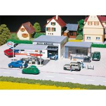 Faller 130296 Esso benzinkút autómosóval