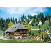 Faller 130366 Fekete erdei udvar