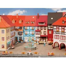 Faller 130495 2 Kis városi ház öblös ablakokkal