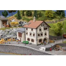 Faller 130632 Svájci hegyi ház, Bergün