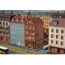Faller 232335 Városi ház dohánybolttal