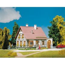 Faller 130215 Favázas családi ház, garázzsal