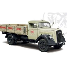 Italeri 3960s Opel Blitz Classic  1:24