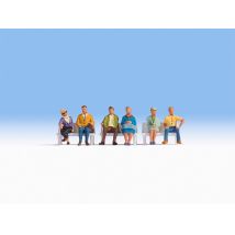 Noch 15532 Ülő figurák (pad nélkül)