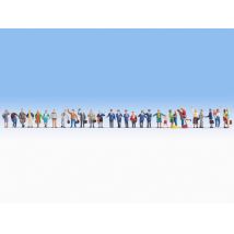 Noch 16041 'Az állomáson' figurakészlet (30 db-os)