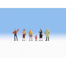 Noch 18100 Várakozó utasok, gyalogosok