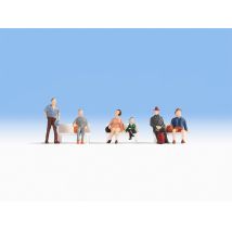 Noch 18116 Várakozó, ülő utasok (pad nélkül)