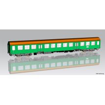 PIKO 28003 Személykocsi, Halberstadt, 2.o., barna tetővel, DR IV, 2.psz.