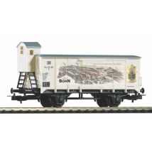PIKO 54447 Zárt teherkocsi fékházzal G02, Born Senf, DR III