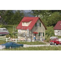 PIKO 62072 Wohnhaus mit Gerüst