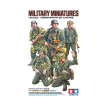 Tamiya 35382 N&eacute;met gyalogosok 1943-45 1/35