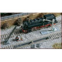 Auhagen 13289 Vízdaru szénrakodóval és szerelőaknával