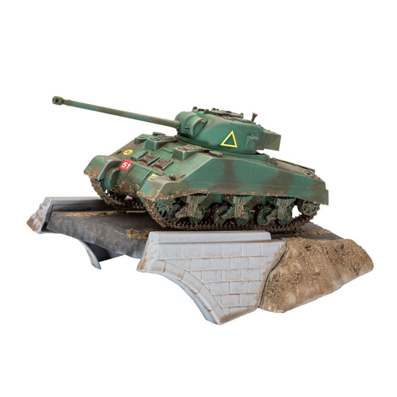 Revell 03299 First Diorama Set - Sherman Firefly
