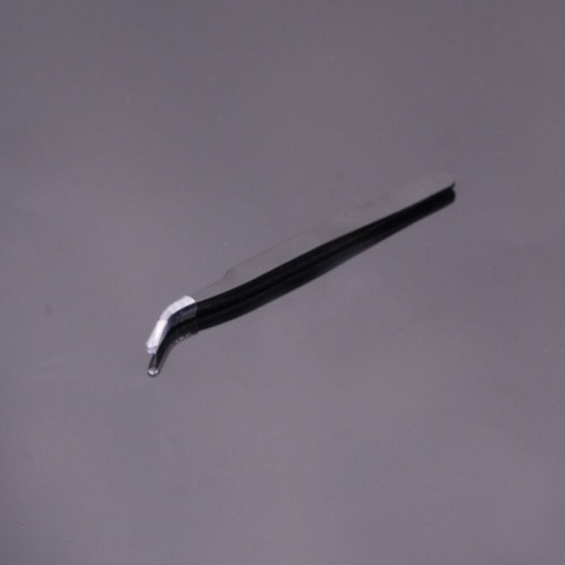 RNA Tool Black Cat 5537 hajlított csipesz