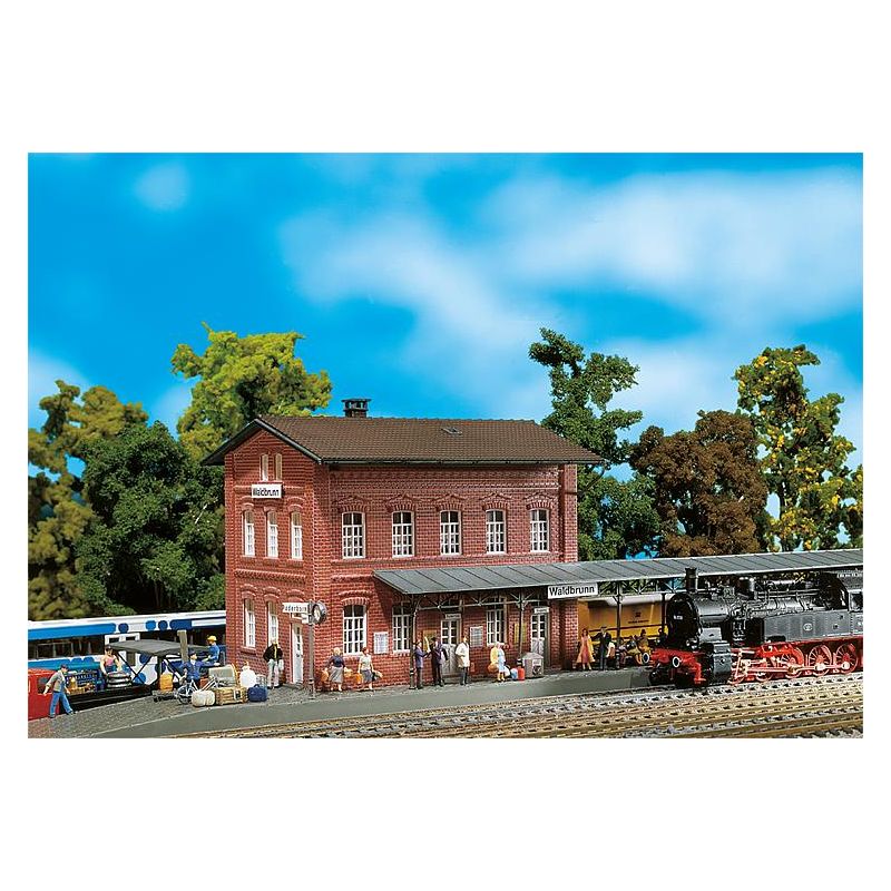 Faller 110099 Állomás Waldbrunn, patinásított