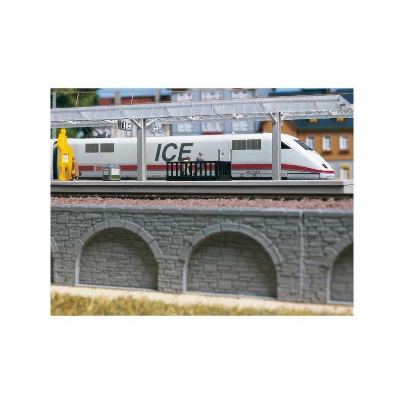 Auhagen 43628 Árkádos támfal, 6 db