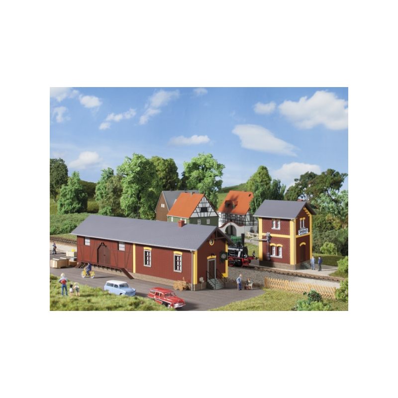 Auhagen 11435 Állomás Steinbach víztároló épülettel