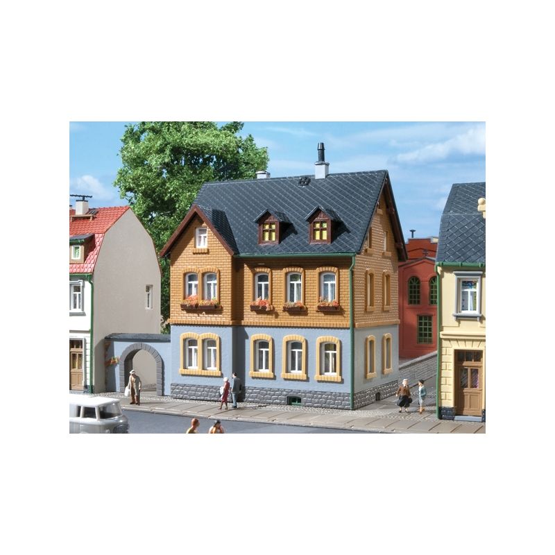 Auhagen 12258 Lakóház, gyárnegyed, H0/TT