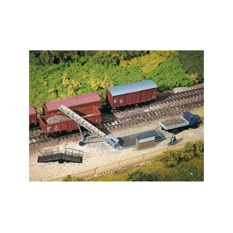 Auhagen 13317 Közúti gépek /Ladestraßenausstattung/