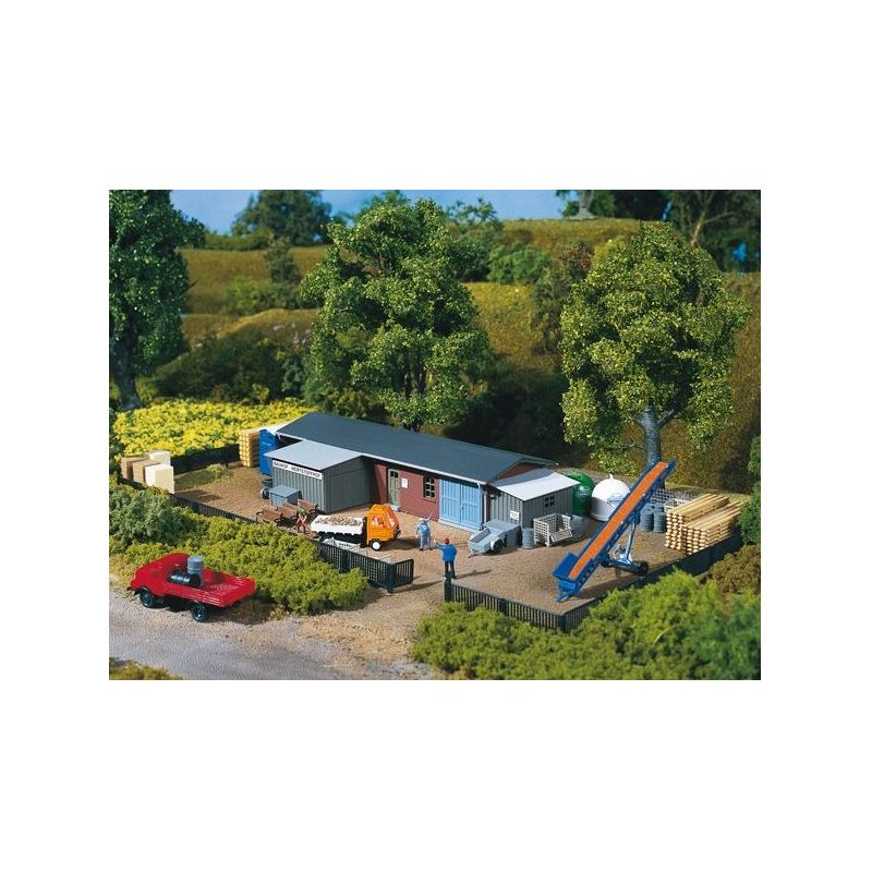 Auhagen 13319 Építőanyag kereskedés /Bauhof mit Zubehör/