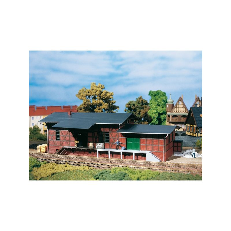 Auhagen 13322 Tehervonati raktár