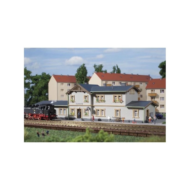 Auhagen 14453 Állomás Radevár