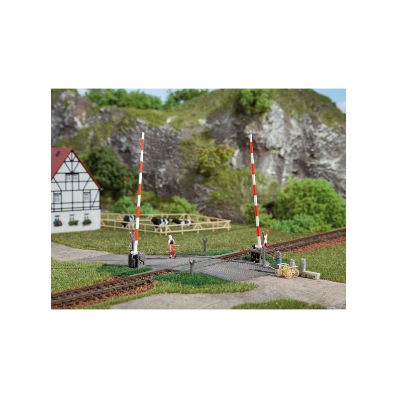 Auhagen 41604 Vasúti átjáró sorompóval
