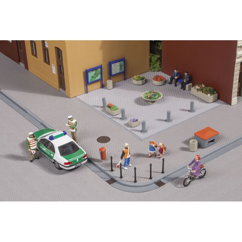 Auhagen 41639 Főtéri, utcai kiegészítők