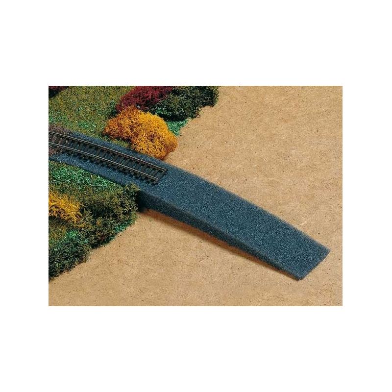 Auhagen 43585 Vasúti töltés habszívacsból, 1500 x 40 x 55 mm