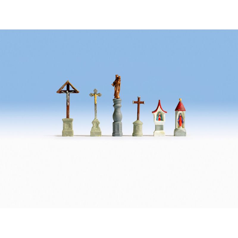 Noch 14870 Keresztek és szoborfülkék