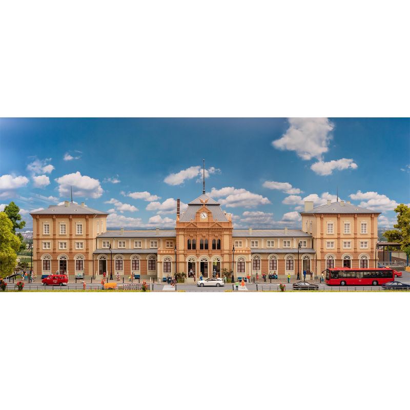 Faller 110132 Főpályaudvar, Neustadt/Weinstrasse