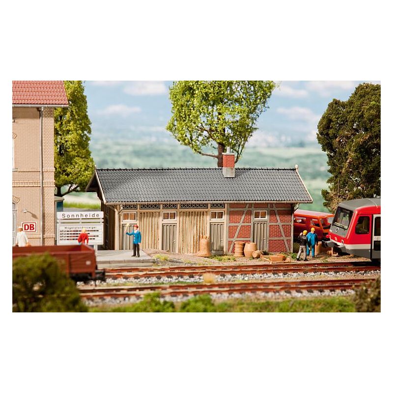 Faller 120210 Vasúti melléképület
