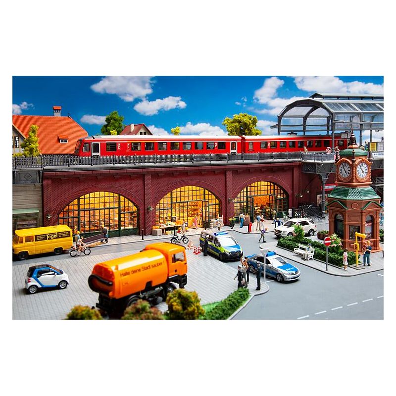 Faller 120571 Arkaden mit Geschäften und In