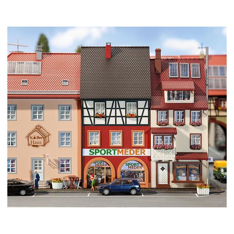 Faller 130498 Városi ház sportbolttal