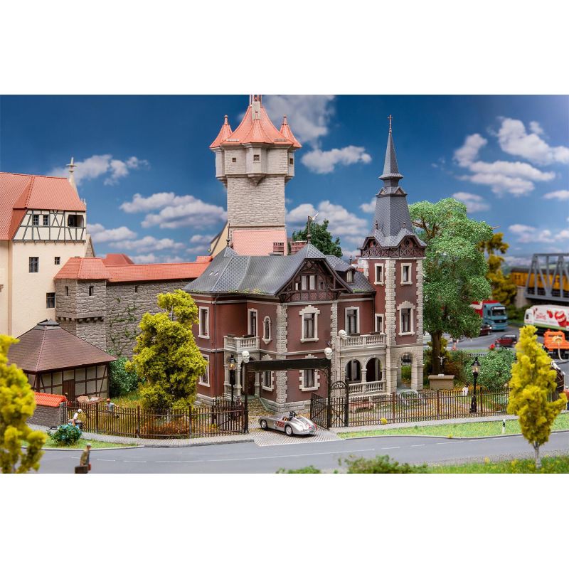 Faller 130646 Városi villa