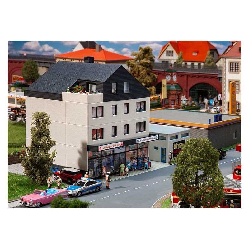 Faller 130654 Egészségügyi központ