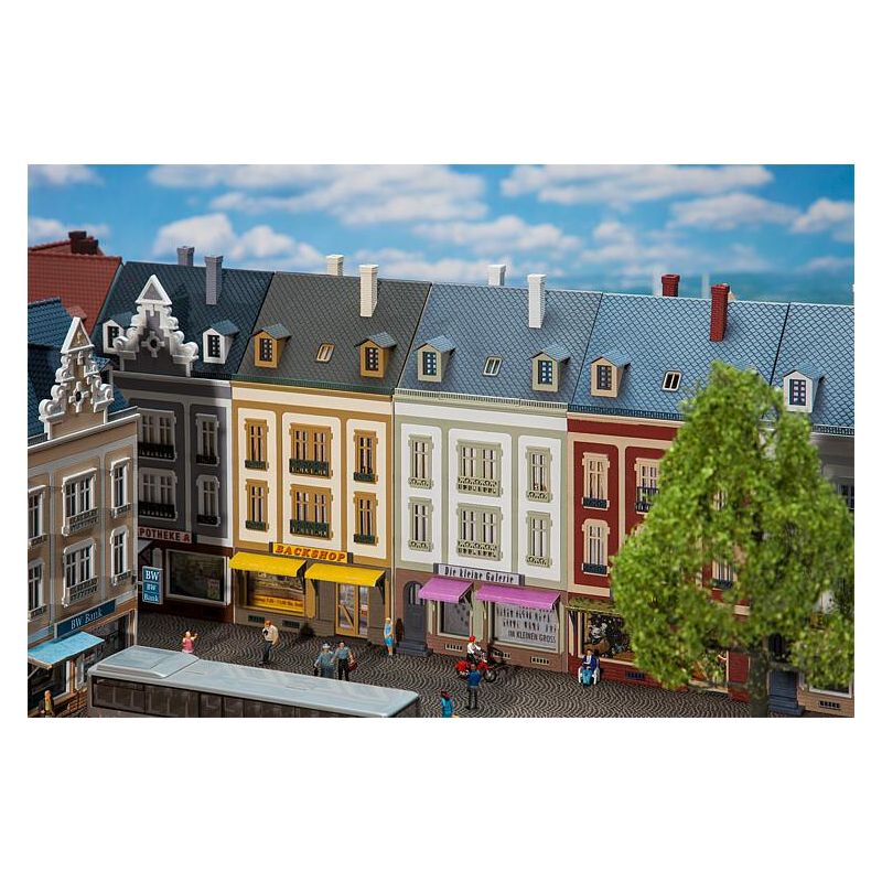 Faller 130702 2 Sorház Beethoven utca