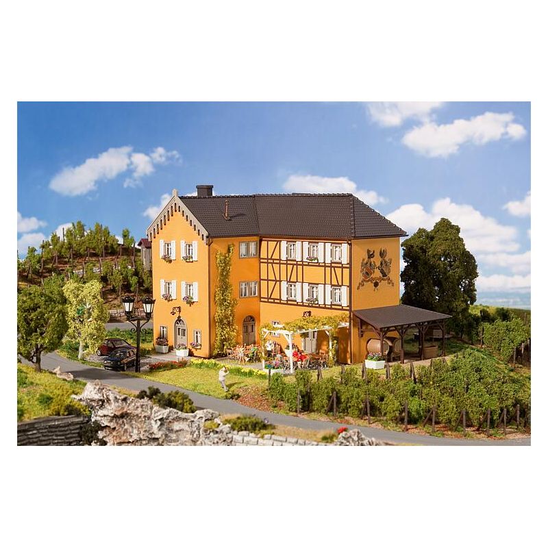 Faller 130908 Borászat kerti étteremmel