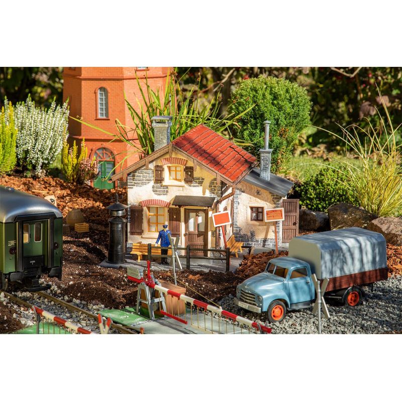 Faller 330877 Vasúti váró, bakterház