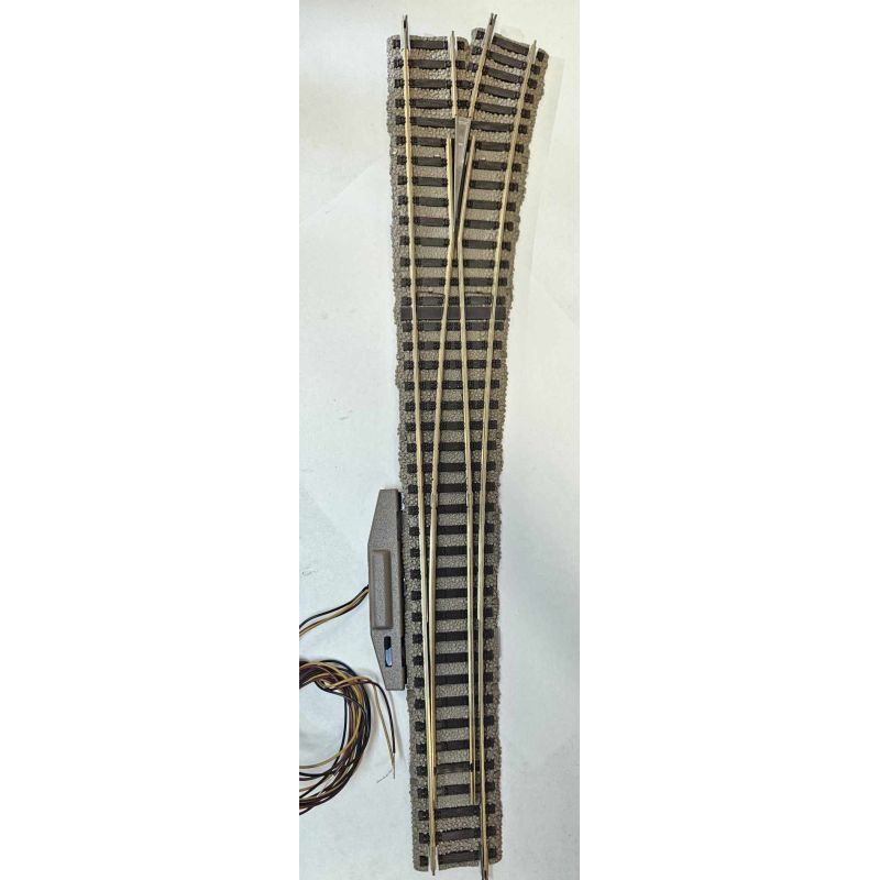 Fleischmann 6149 Ngaysebességű váltó, elektromos, jobb, 300 mm, 1db