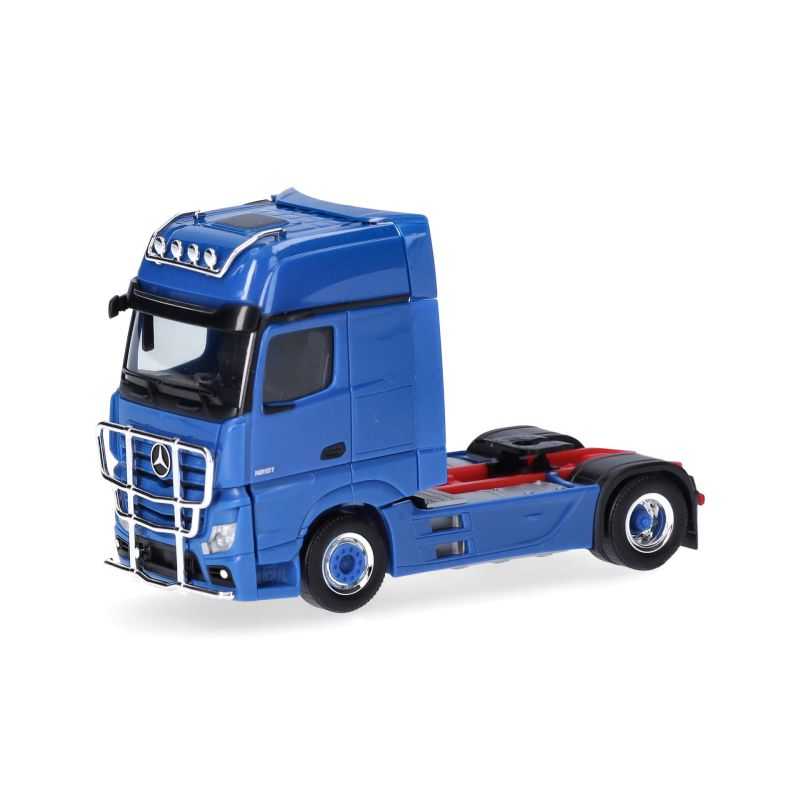 HERPA 311533-005 Mercedes-Benz Gigaspace nyergesvontató