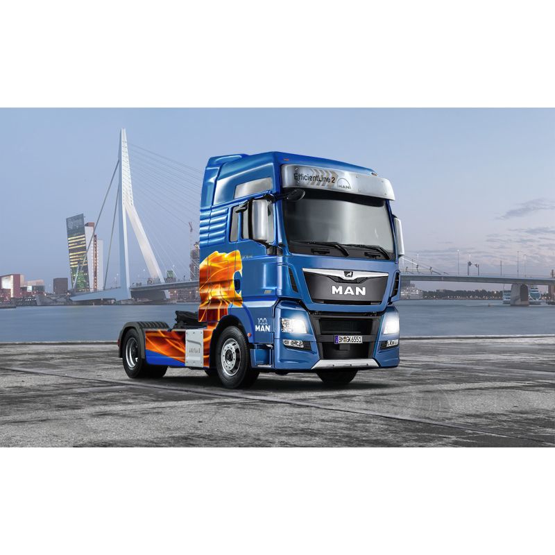 Italeri 3916 MAN TGX XXL D38