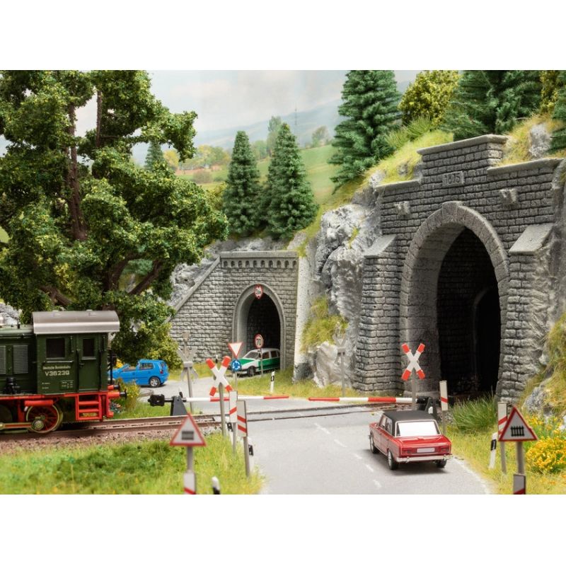 NOCH 14387 Verkehrsschilder-Set