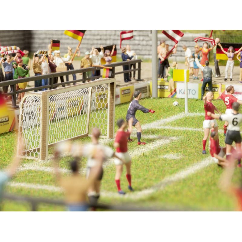 NOCH 14399 Fußballtore und Eckfahnen