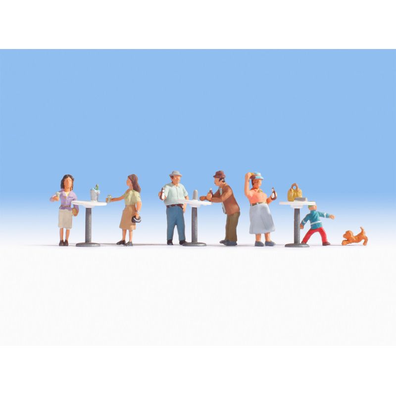 Noch 15833 Kávéházi könyöklők, talponálló, 6 figurával