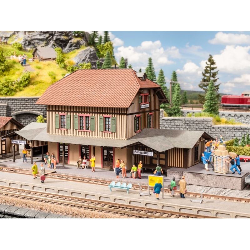 Noch 66007 Lézervágott állomás 'Honau'