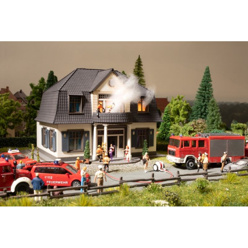 Noch 66507 Lézervágott égő bordélyház, hang- és fényeffekttel