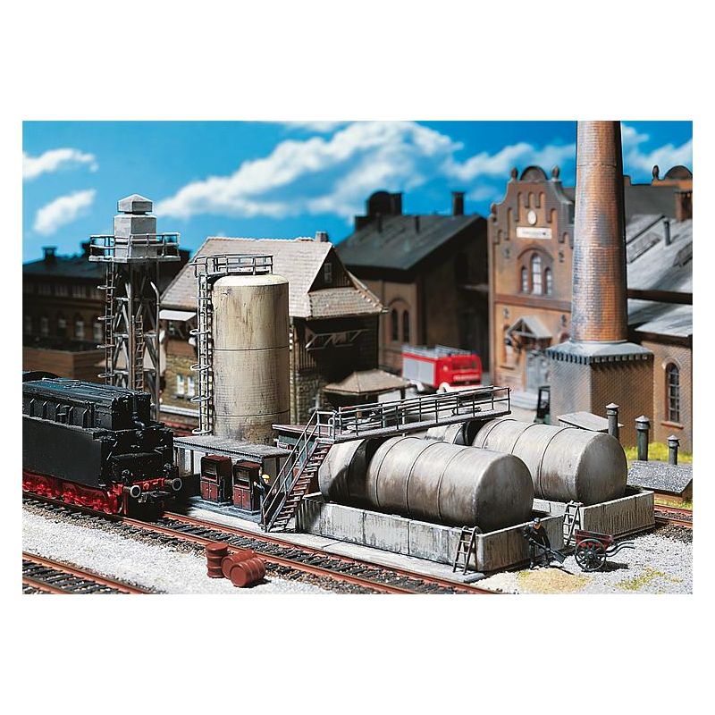 Faller 120157 Töltőállomás olajtartályokkal, olajdaruval