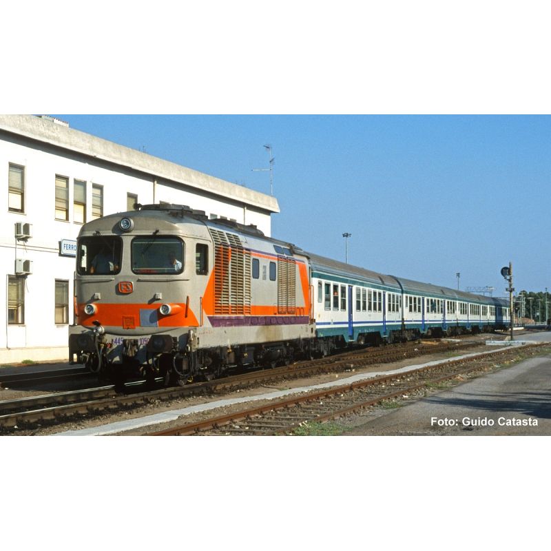 PIKO 22032 Dízelmozdony, D.445, 2. széria, Navetta-festés, FS IV