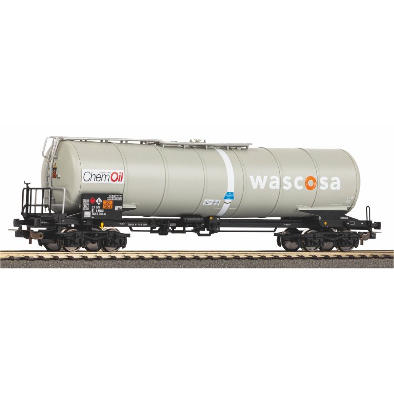 PIKO 24613 Hajlított tartályos kocsi fékhíddal, ChemOil, Wascosa, SBB VI